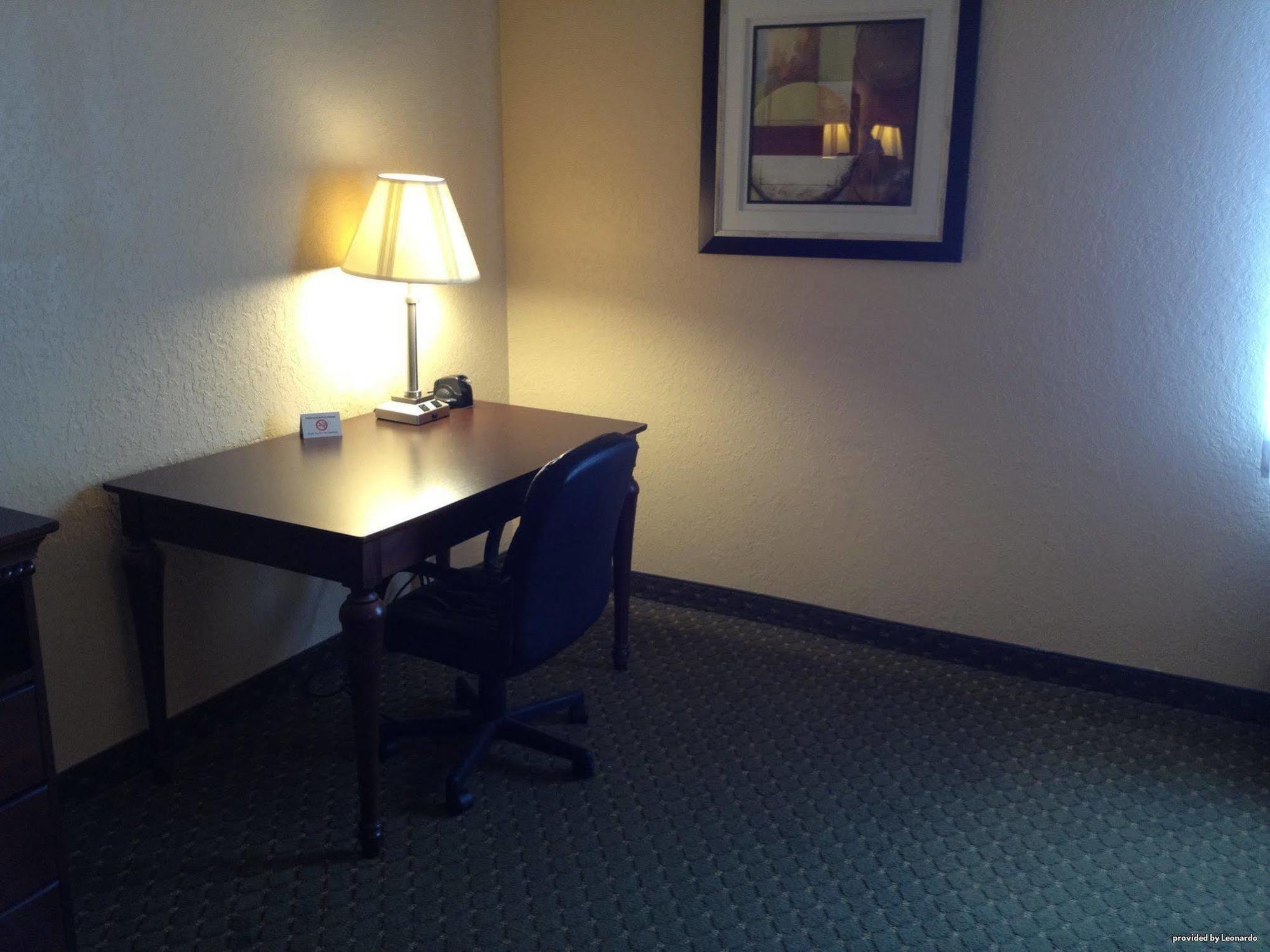Best Western Tampa Bilik gambar